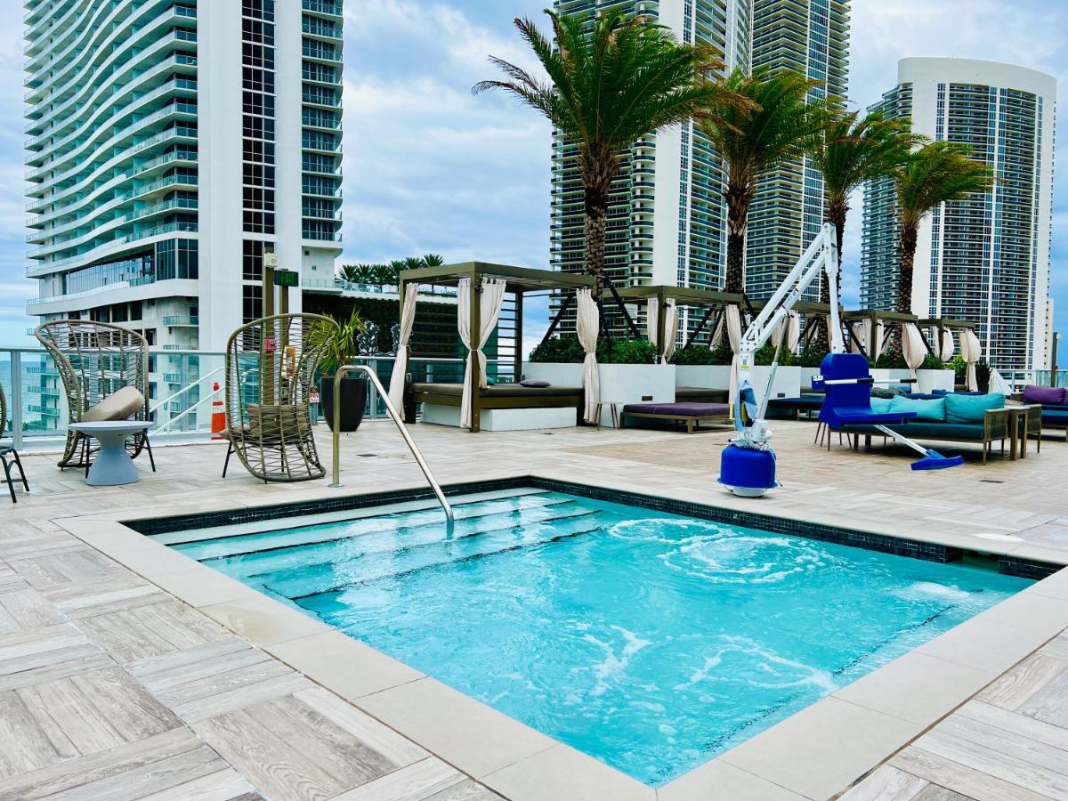 Hyde Beach House - Luxury 2-Bedroom - Gorgeous View - Resort Amenities - Rooftop Pool - Hot Tub - Tennis Court - Minutes To The Ocean Холивуд Екстериор снимка